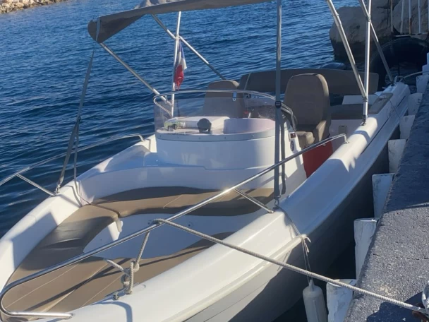 Huur Motorboot met of zonder schipper B2 Marine in Marseille