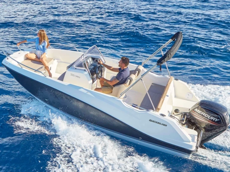Huur een Quicksilver Activ 505 in Nice Port