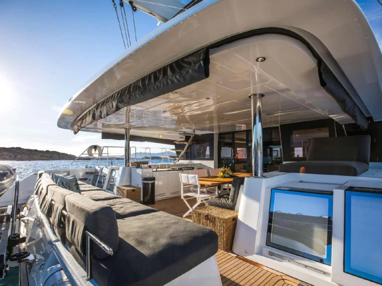 Verhuur Catamaran in Ibiza Town - Lagoon Lagoon 620