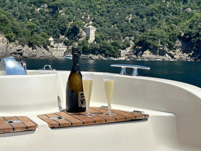 Verhuur RIB Italiamarine met vaarbewijs