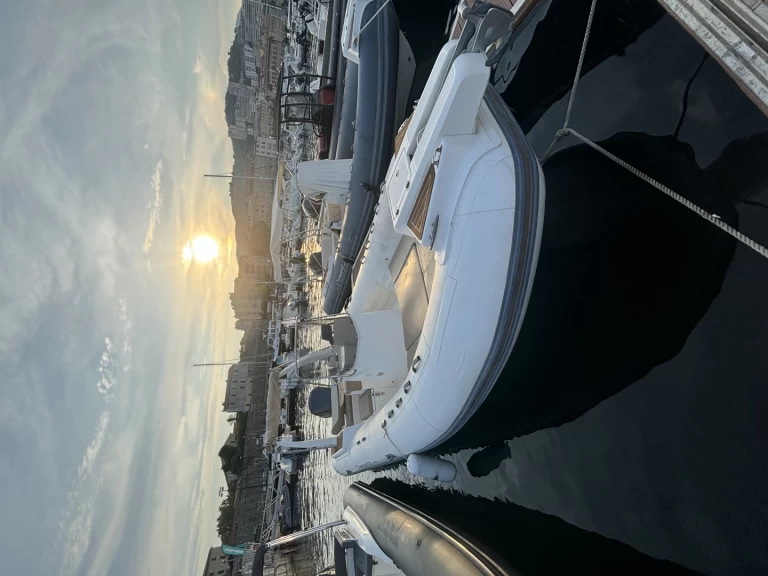 RIB te huur in Ajaccio voor de beste prijs