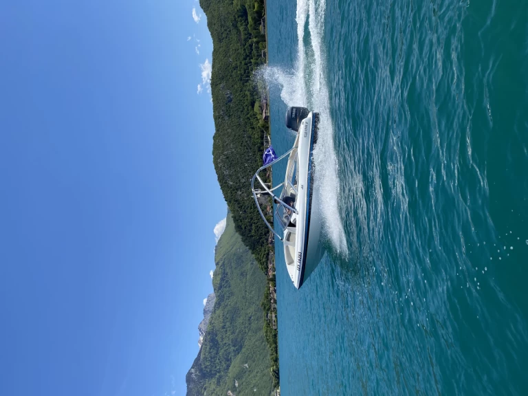Huur Motorboot met of zonder schipper Four Winns in Saint-Jorioz