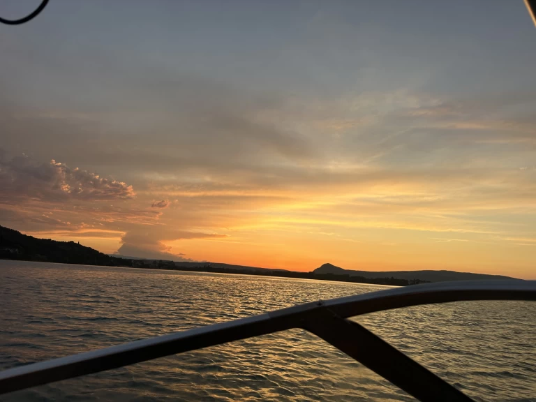 Verhuur Motorboot in Saint-Jorioz - Four Winns Horizon 180