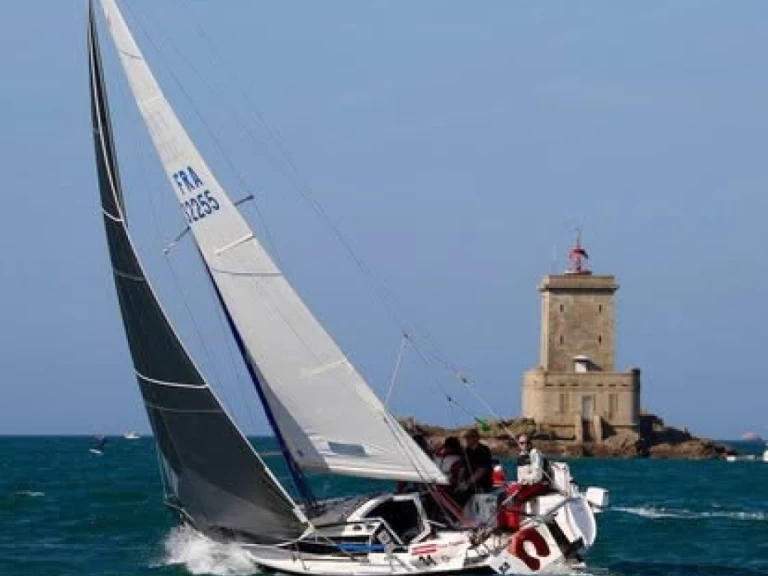 Bénéteau First Classe 8 te huur van particulier of professional in La Rochelle