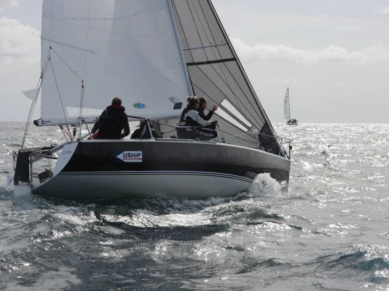 Jachthuur in La Rochelle - Bénéteau First Classe 8 via SamBoat