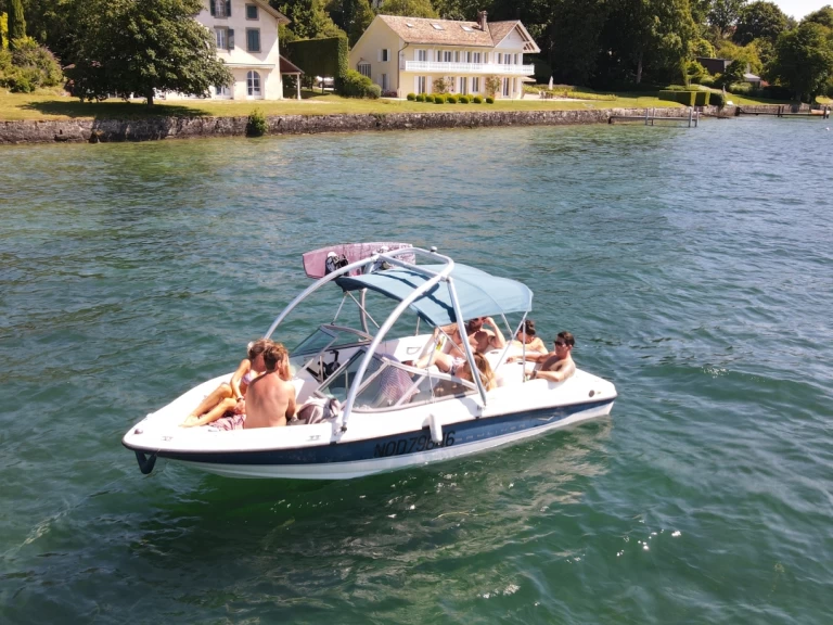 Verhuur Motorboot Bayliner met vaarbewijs