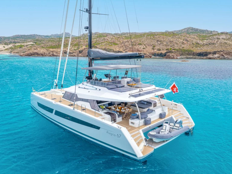 Verhuur Jacht Fountaine Pajot met vaarbewijs