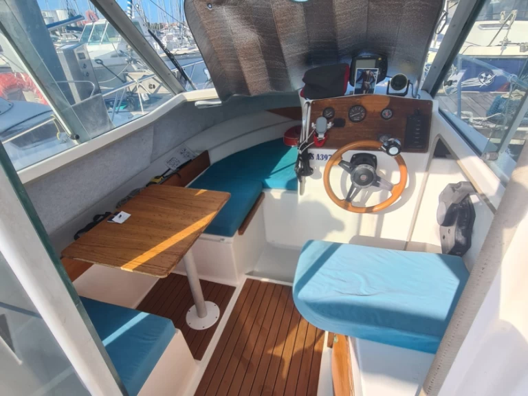 Huur Motorboot met of zonder schipper Ocqueteau in Les Sables-d'Olonne