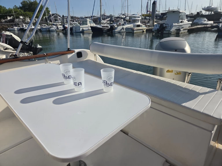 Verhuur Motorboot Ocqueteau met vaarbewijs