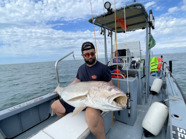 Jachthuur in Les Sables-d'Olonne - Boston Whaler Boston Whaler 22 Outrage via SamBoat