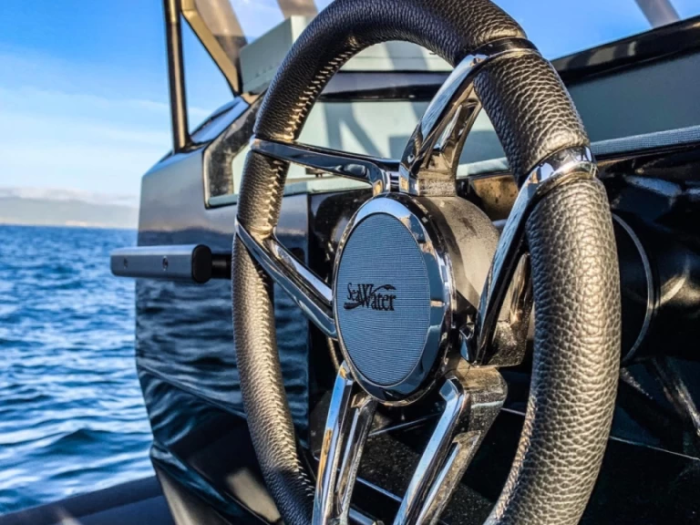 Jachthuur in Cogolin - Sea Water SEA WATER 320 via SamBoat