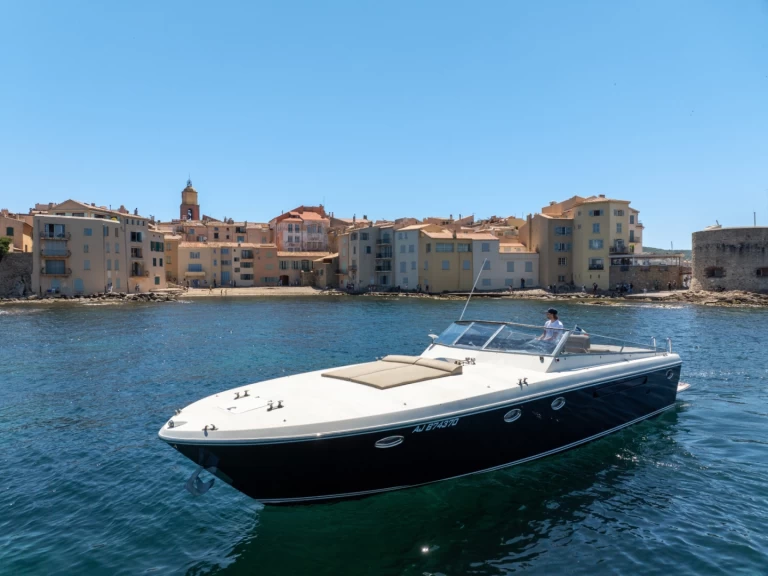 Itama ITAMA 42 te huur van particulier of professional in Saint-Tropez