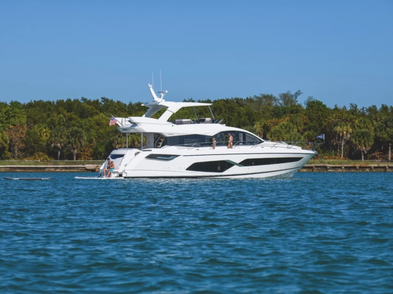 Verhuur Jacht in Saint-Tropez - Sunseeker Manhattan 68