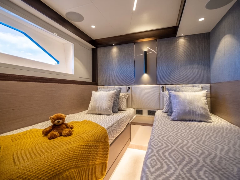 Bootverhuur Sunseeker Manhattan 68 in Saint-Tropez via SamBoat