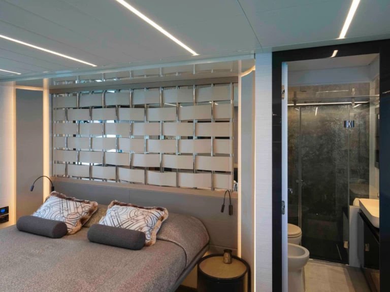 Bootverhuur Pershing PERSHING 70 in Saint-Tropez via SamBoat