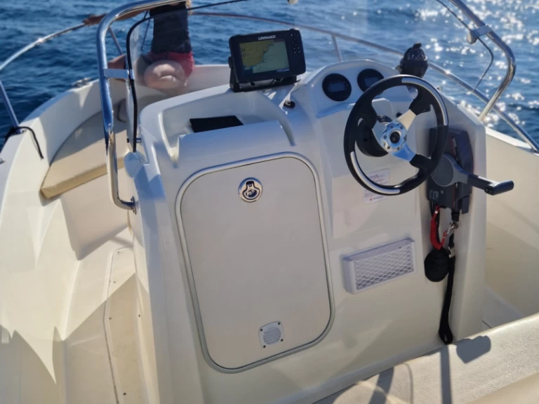 Bootverhuur Jeanneau cap-camarat 505 Style in Saint-Raphaël via SamBoat