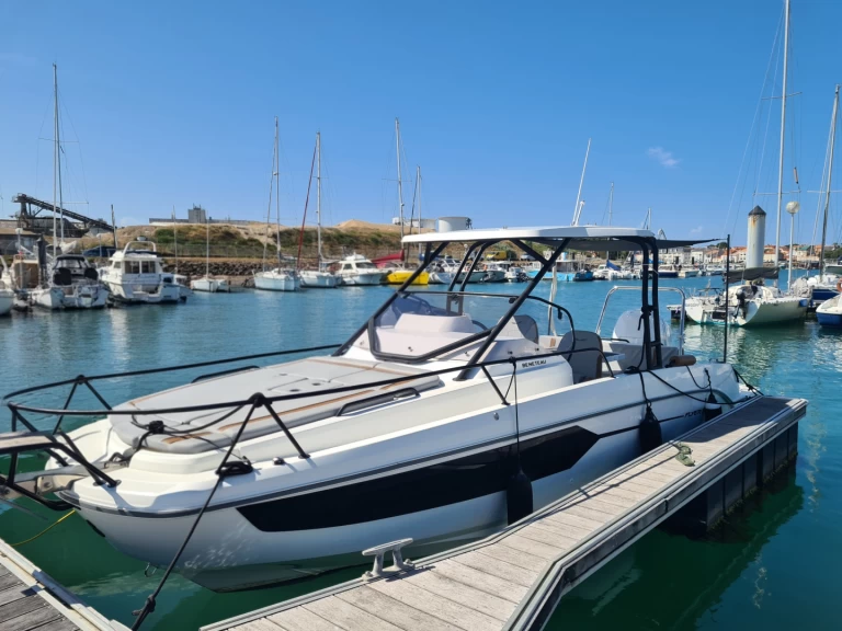 Bootverhuur Bénéteau Flyer 8 SUNdeck in Les Sables-d'Olonne via SamBoat