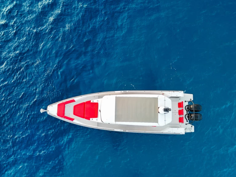 Motorboot te huur in Ornós voor de beste prijs