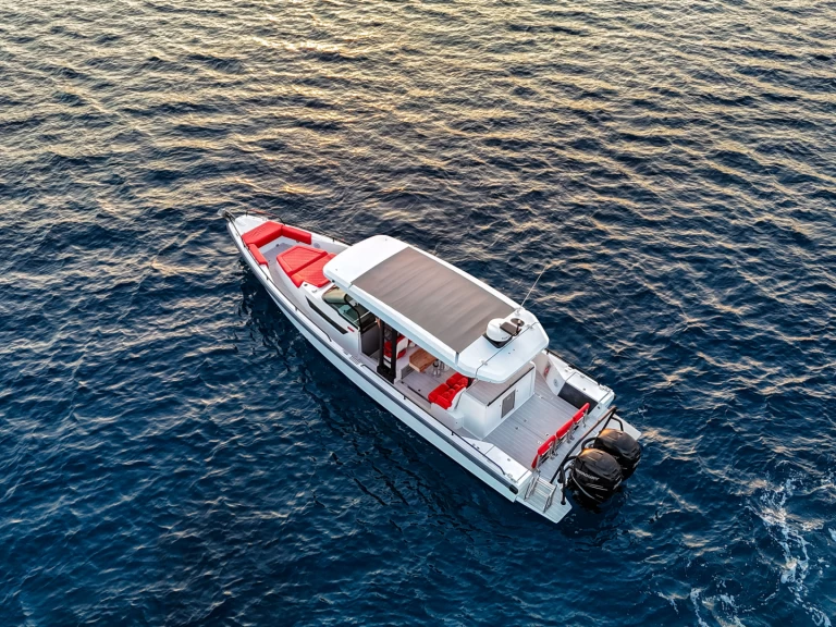 Axopar Axopar 37 Sun-Top te huur van particulier of professional in Ornós