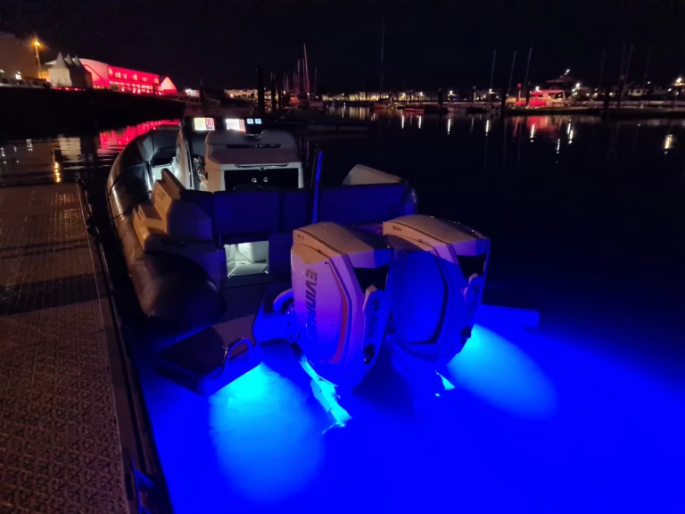 Verhuur RIB Zodiac met vaarbewijs