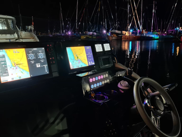 Zodiac Medline 9 te huur van particulier of professional in Les Sables-d'Olonne