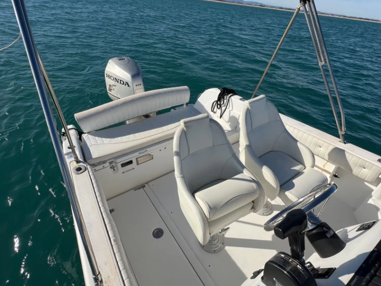 Motorboot te huur in Sainte-Maxime voor de beste prijs