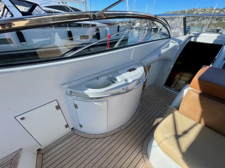 Sunseeker Superhawk 48 te huur van particulier of professional in Golfe-Juan