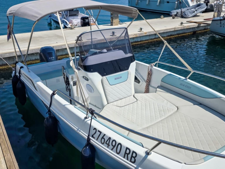 Bootverhuur Salpa Salpa Sunsix in Pula via SamBoat