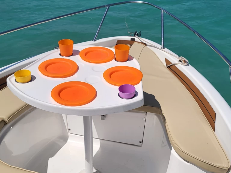 Bootverhuur B2 Marine Cap Ferret 552 Open Swing in Annecy via SamBoat