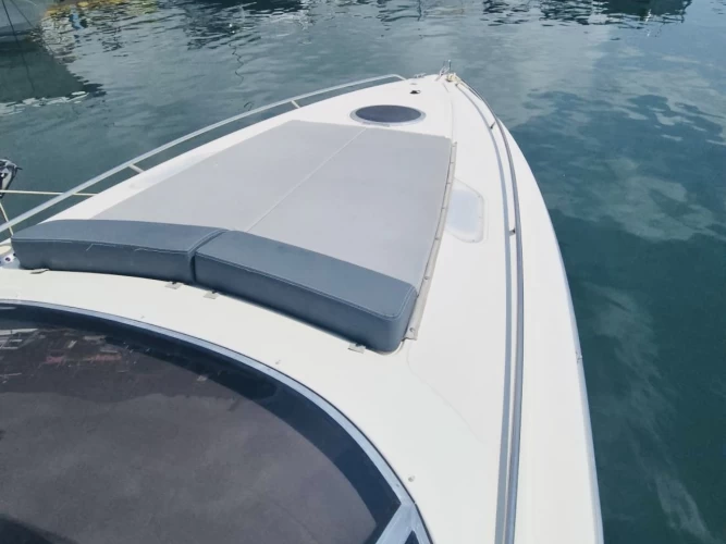 Huur een Cranchi Endurance 35 in Genova