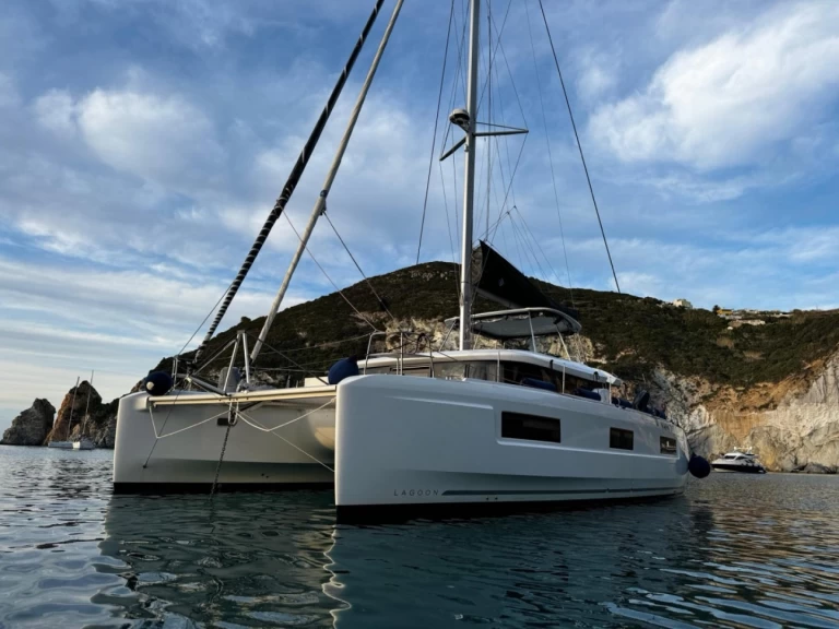 Lagoon Lagoon 46 te huur van particulier of professional in Cugnana Verde