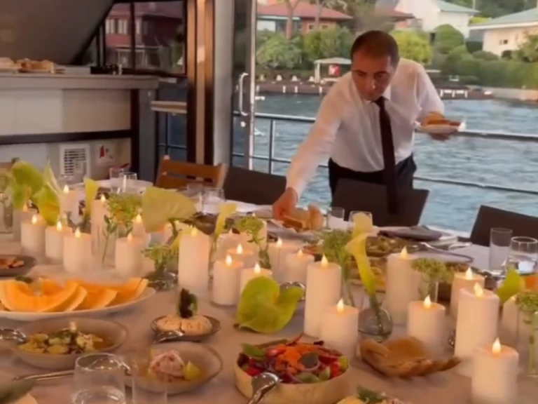 Verhuur Catamaran in Torba -  Luxury Catamaran