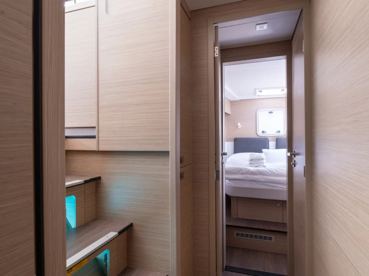 Bootverhuur Lagoon Lagoon 43 in Rogoznica via SamBoat