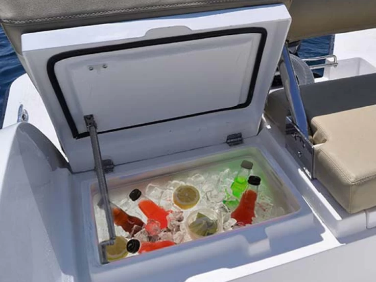 Bootverhuur San Antonio Port goedkoop 5.0 SPORT