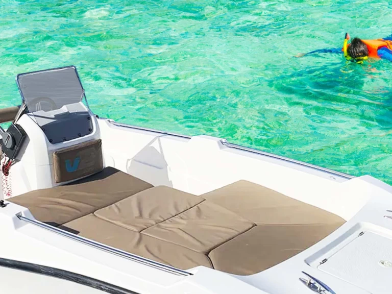 Verhuur Motorboot V2 BOATS met vaarbewijs