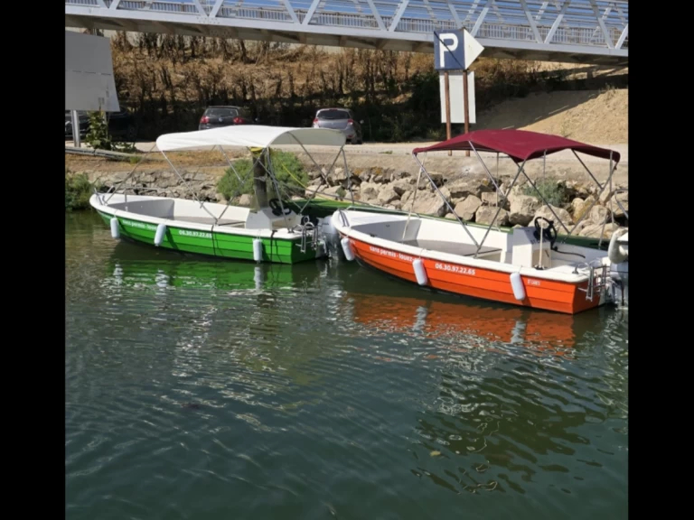 Bootverhuur NAVALPLASTICA lancia 450 in Carnon-Plage via SamBoat