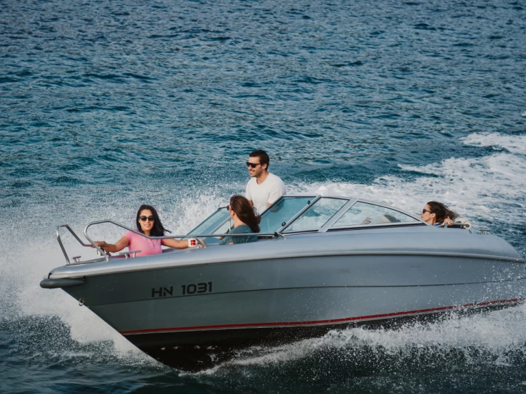 Huur een Yamarin 5820 in Herceg Novi