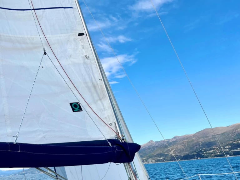 Huur een Jeanneau Sun Odyssey 26 in Genova