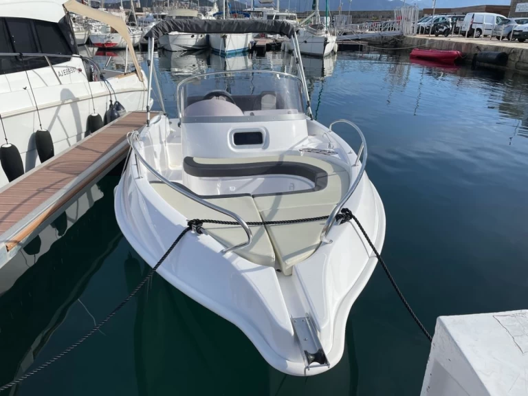 Verhuur Motorboot B2 Marine met vaarbewijs