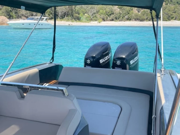 RIB te huur in Ajaccio voor de beste prijs