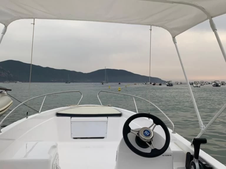 Bootverhuur B2 Marine 452 Open in Appietto via SamBoat
