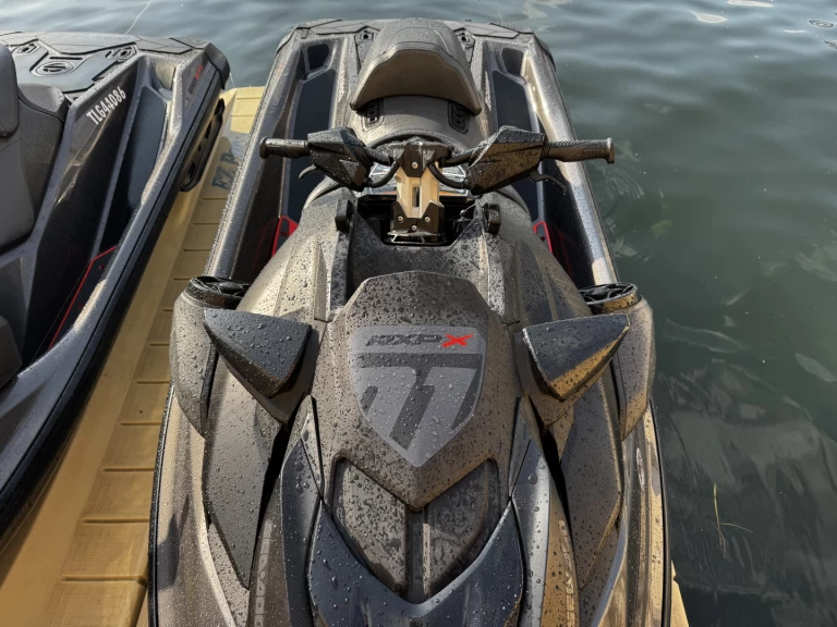 Bootverhuur Port Grimaud goedkoop Sea-Doo RXP-X 300,