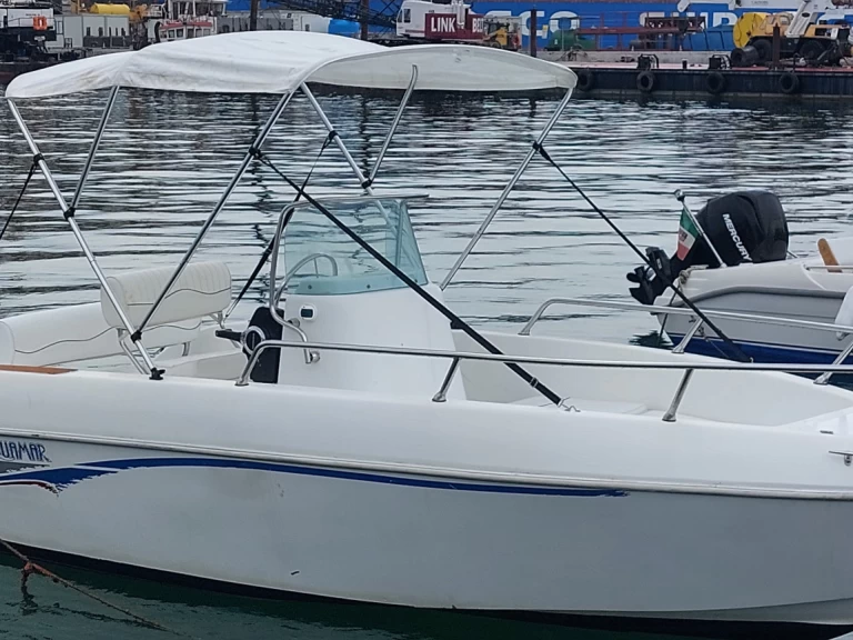 Huur een BLU LINE Schizzo 520 in La Spezia