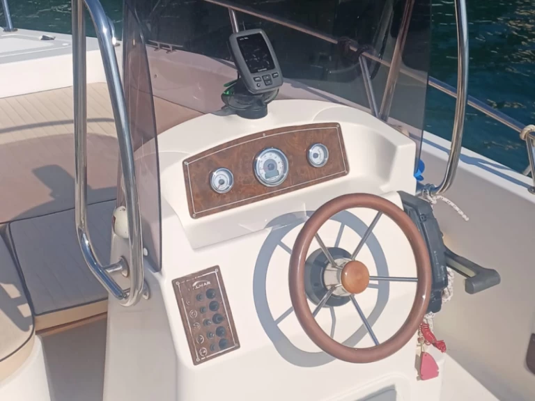 Bootverhuur Italmar MISTRAL 17  in Porto Mirabello via SamBoat