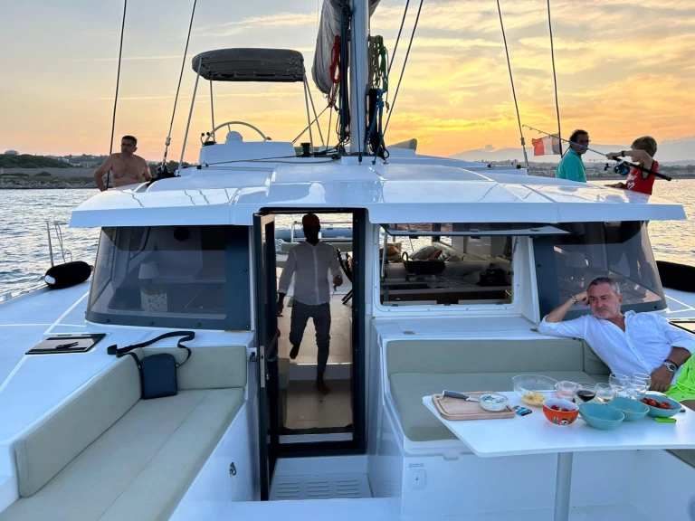 Bootverhuur Bas du Fort goedkoop Bali 4.2