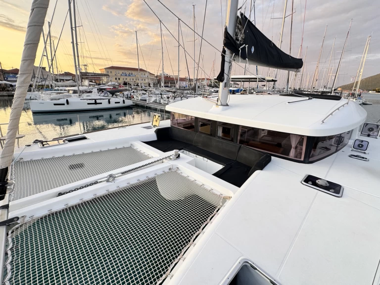 Jachthuur in Lefkáda - Lagoon Lagoon 450 Sport Top via SamBoat