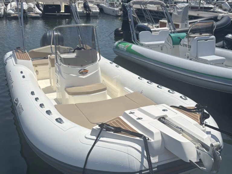 Bootverhuur Capelli Capelli 700 in Porto-Vecchio via SamBoat