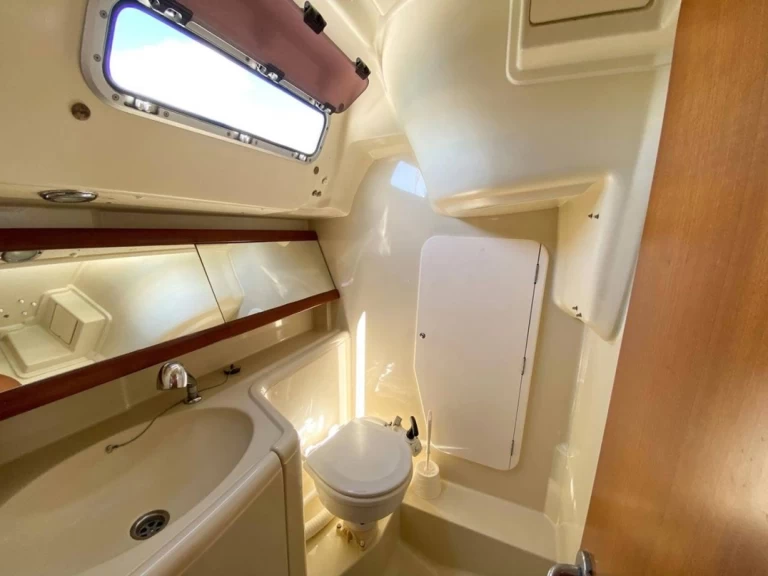 Bootverhuur Dufour Dufour 325 in Ajaccio via SamBoat