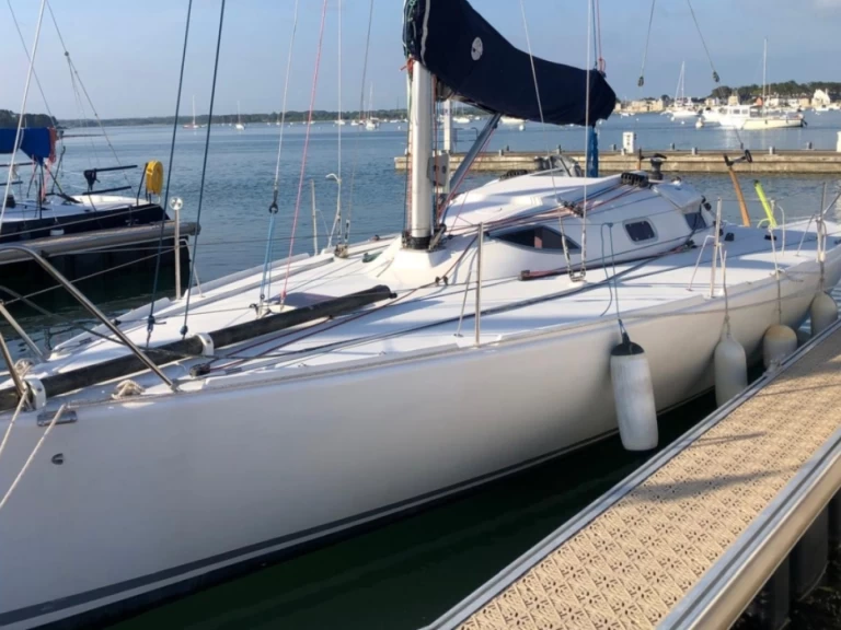 Huur Zeilboot met of zonder schipper Pogo Structures in Loctudy