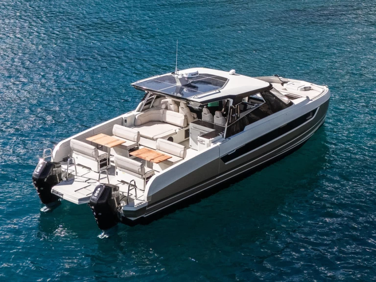 Motorboot te huur in Saint-Raphaël voor de beste prijs